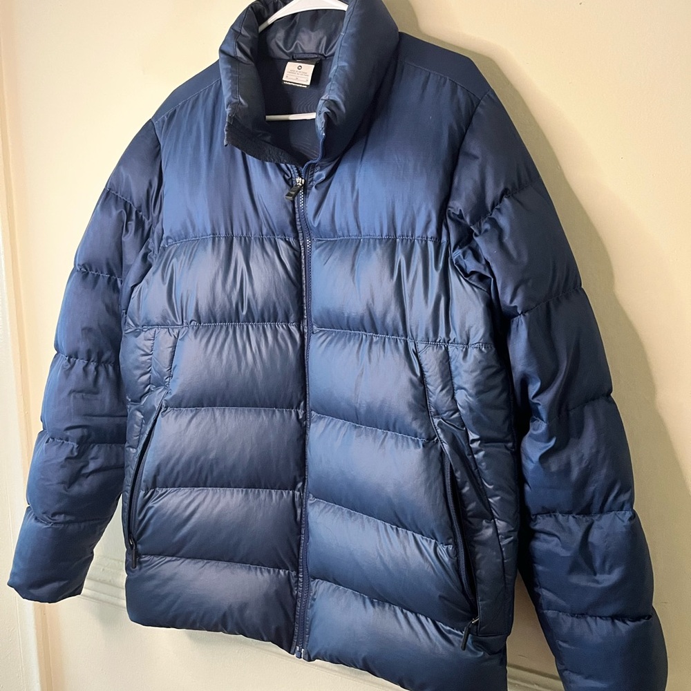 NIKE MEN'S DOWN FILLED BIG AND
TALL PUFFER JACKET BLUE